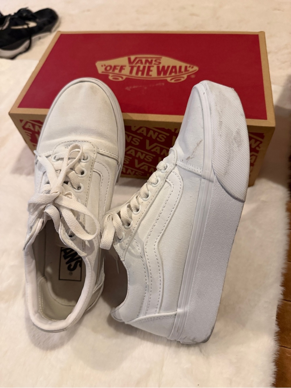 Vans Ward Platform White Canvas Sneakers Women’s Size 6.5